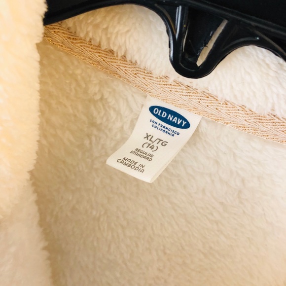 Old Navy Plush Fleece Vest - Picture 3 of 3